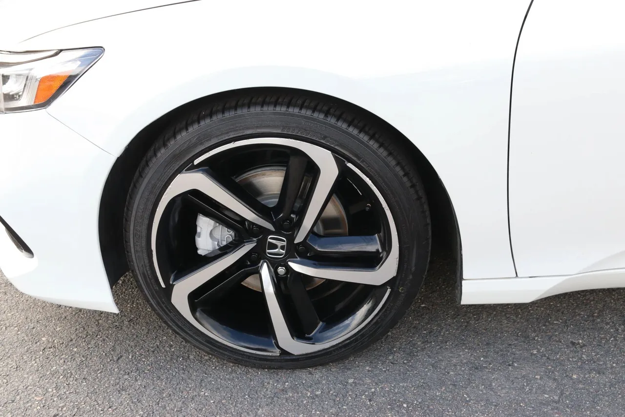 2021 Honda Accord Sport Sedan 4D in White — photo 5 of 29