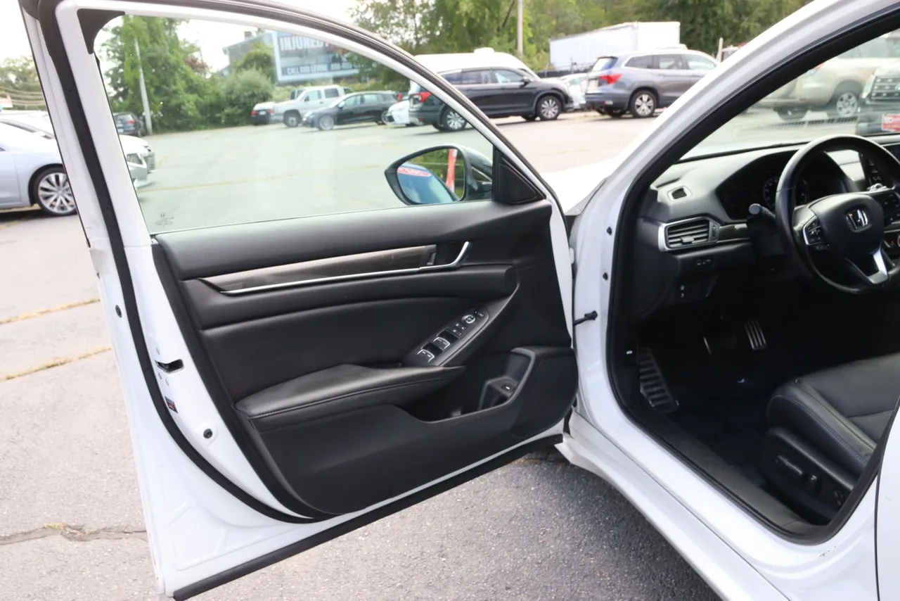 2021 Honda Accord Sport Sedan 4D in White — photo 10 of 29