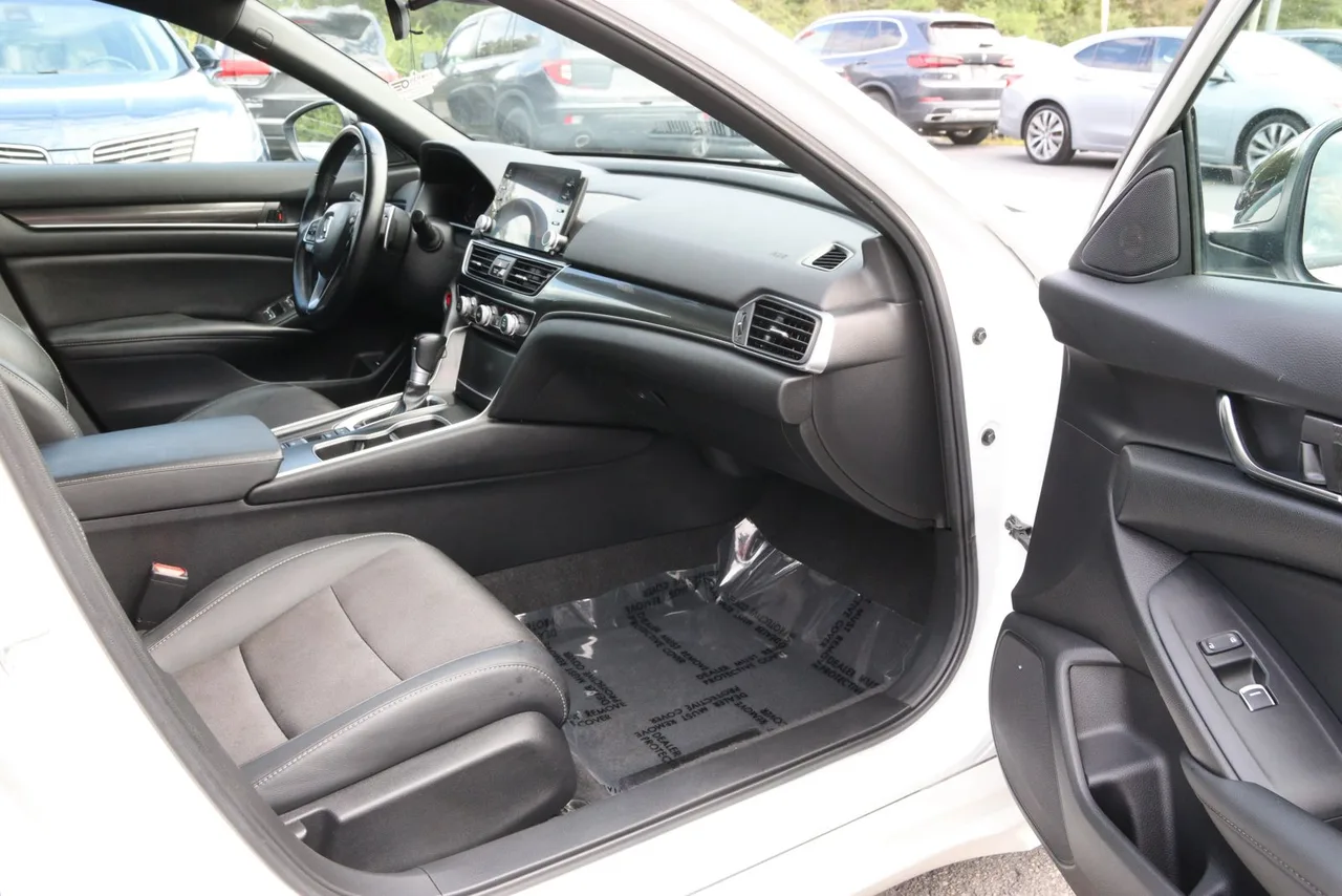 2021 Honda Accord Sport Sedan 4D in White — photo 17 of 29