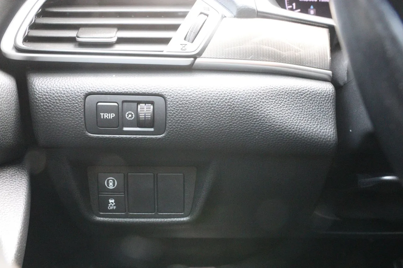 2021 Honda Accord Sport Sedan 4D in White — photo 23 of 29
