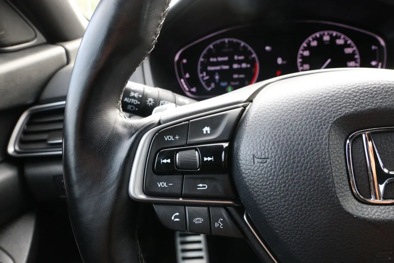 2021 Honda Accord Sport Sedan 4D in White — photo 24 of 29