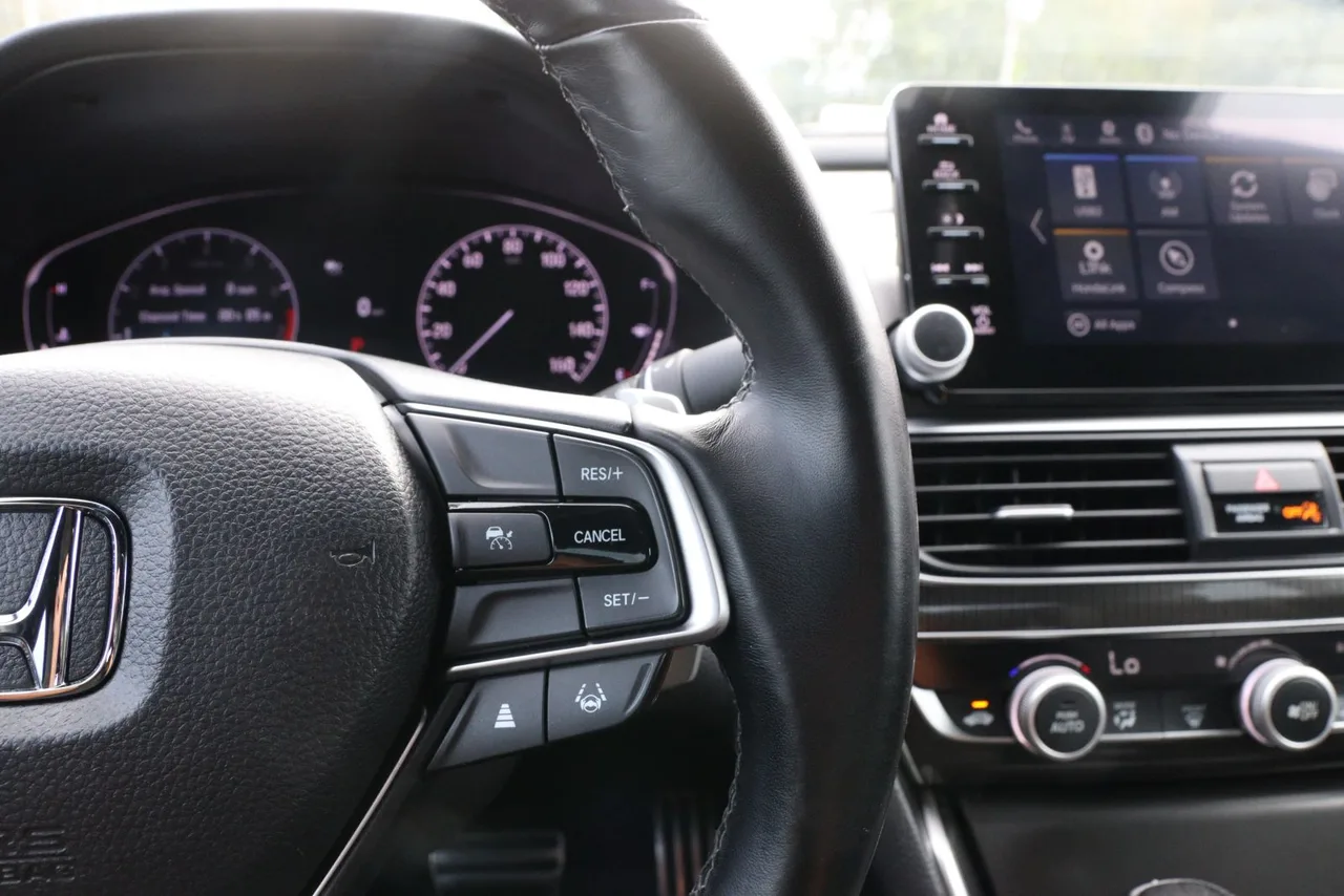 2021 Honda Accord Sport Sedan 4D in White — photo 25 of 29