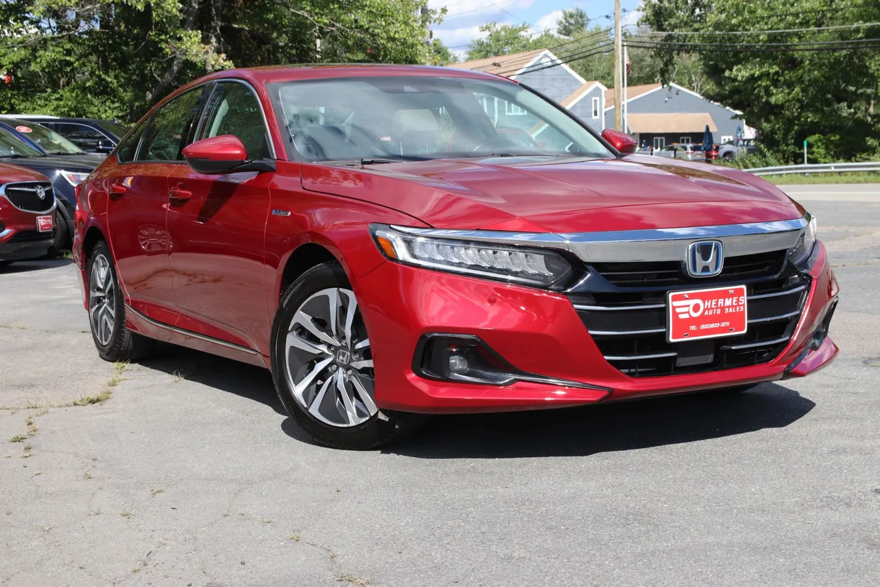2021 Honda Accord Hybrid EX-L Sedan 4D in RED — photo 3 of 32