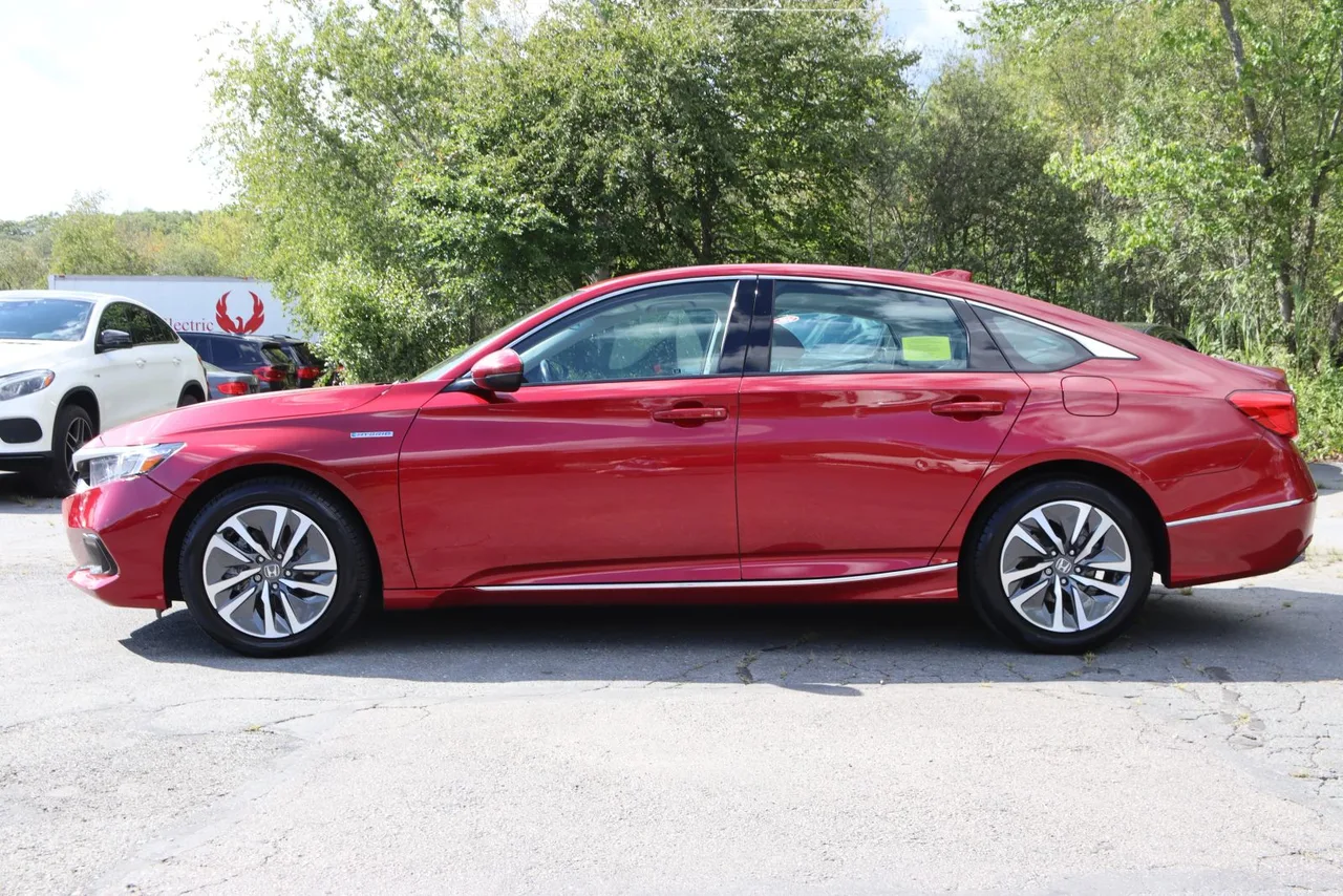 2021 Honda Accord Hybrid EX-L Sedan 4D in RED — photo 4 of 32