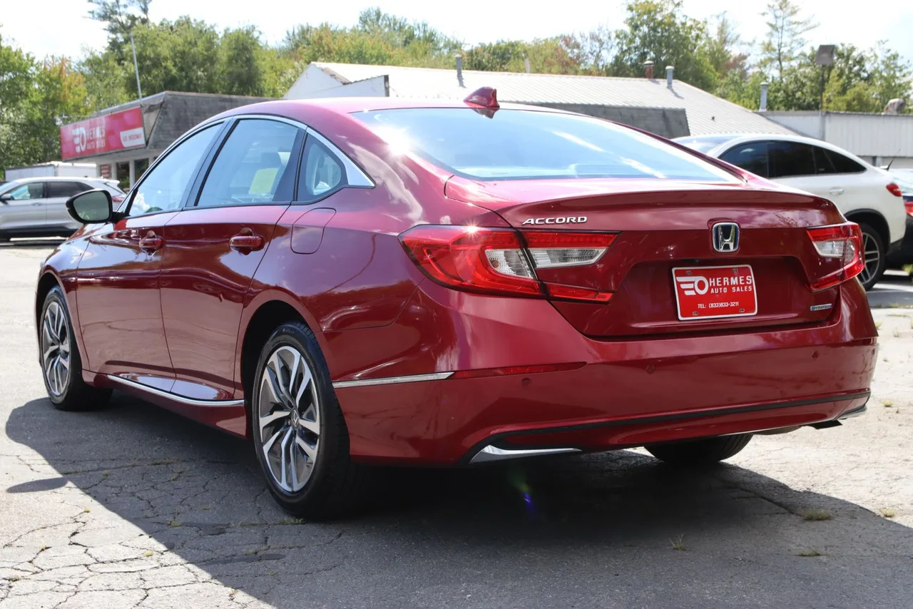2021 Honda Accord Hybrid EX-L Sedan 4D in RED — photo 5 of 32