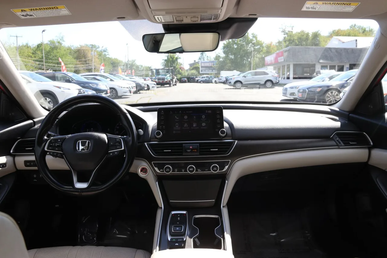 2021 Honda Accord Hybrid EX-L Sedan 4D in RED — photo 17 of 32