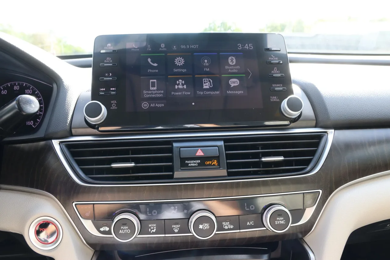 2021 Honda Accord Hybrid EX-L Sedan 4D in RED — photo 23 of 32