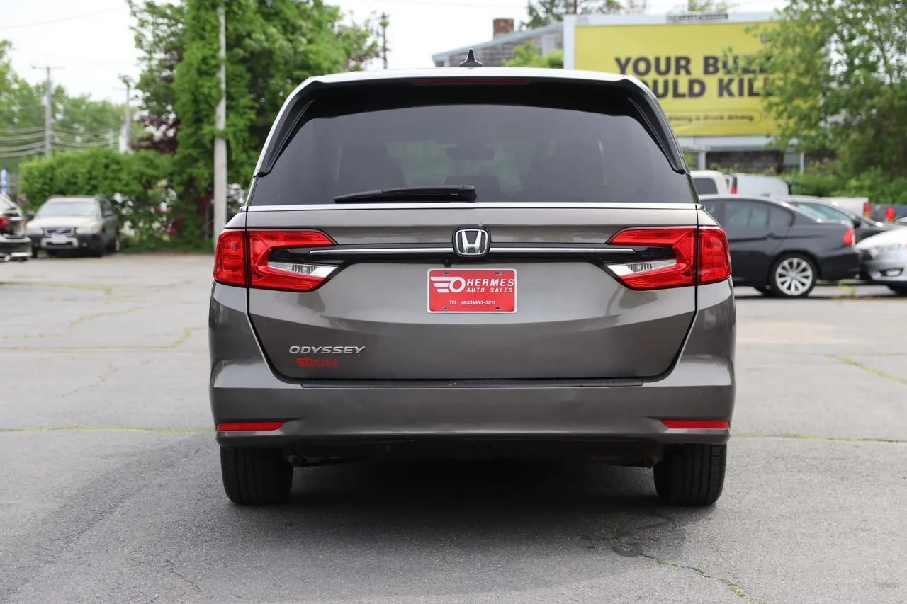 2021 Honda Odyssey — photo 4 of 32