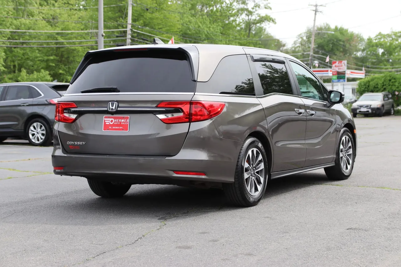 2021 Honda Odyssey — photo 5 of 32