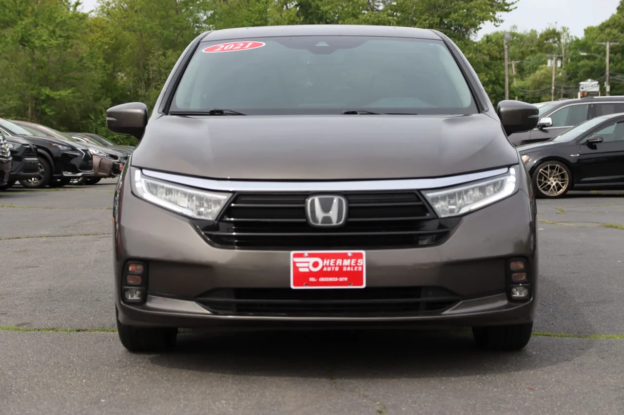 2021 Honda Odyssey — photo 8 of 32