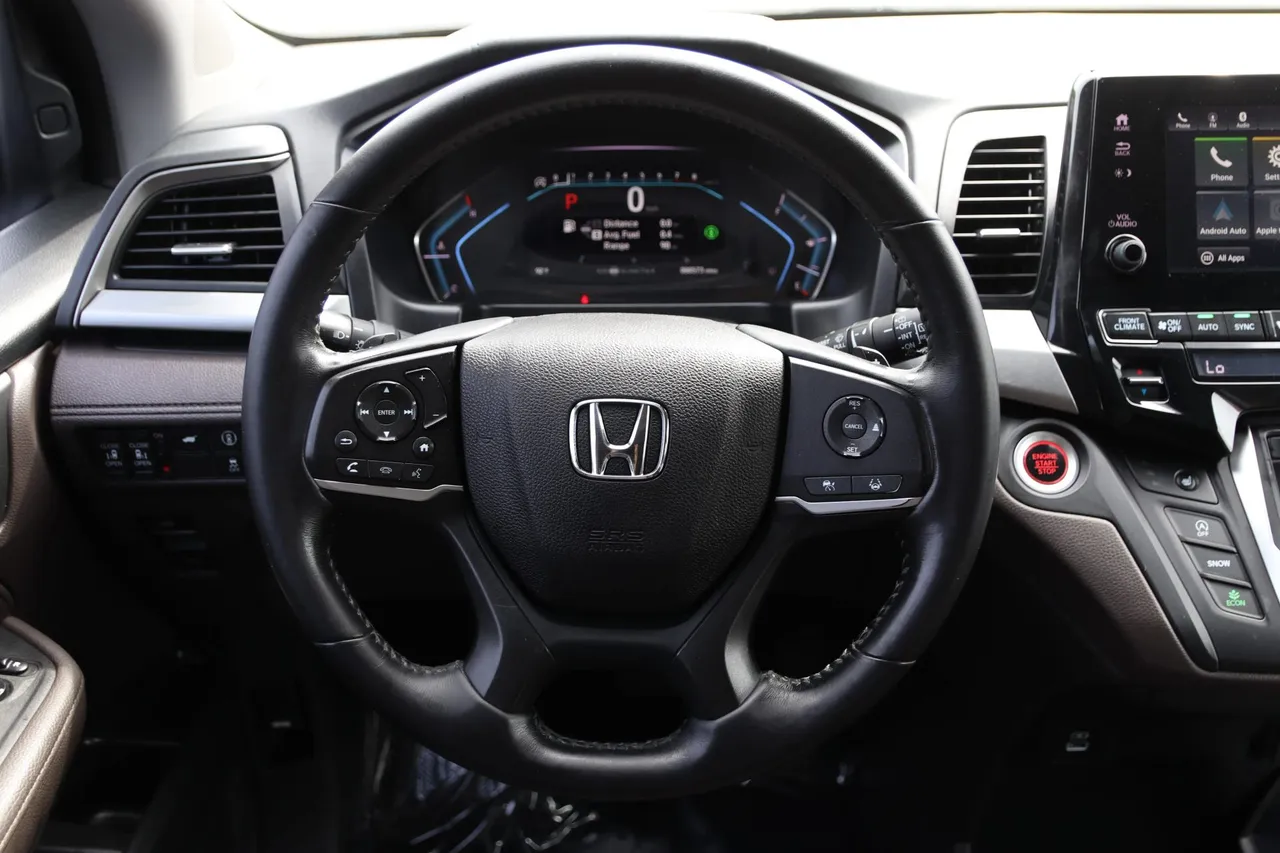 2021 Honda Odyssey — photo 21 of 32