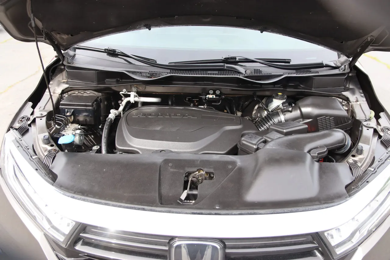 2021 Honda Odyssey — photo 30 of 32