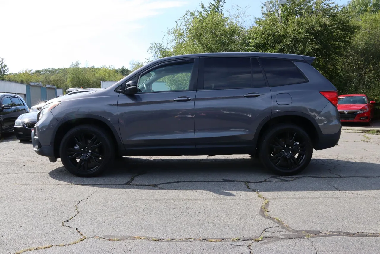 2021 Honda Passport — photo 2 of 31