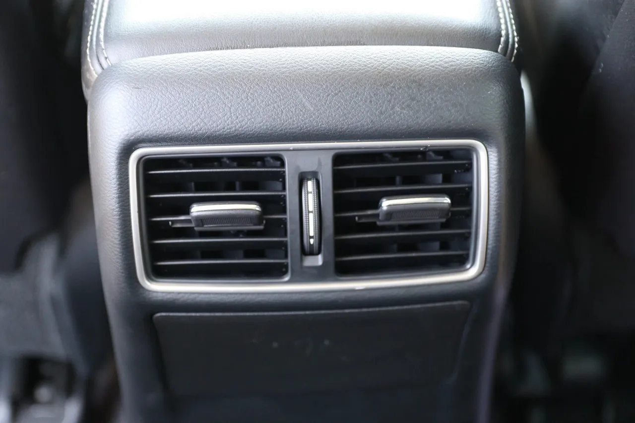 2021 Infiniti Q50 — photo 14 of 28
