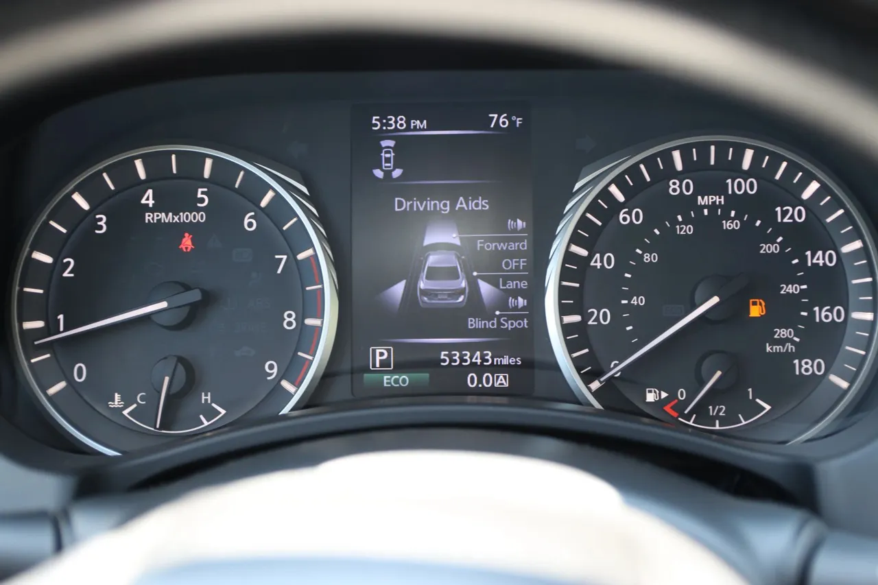 2021 Infiniti Q50 — photo 24 of 28