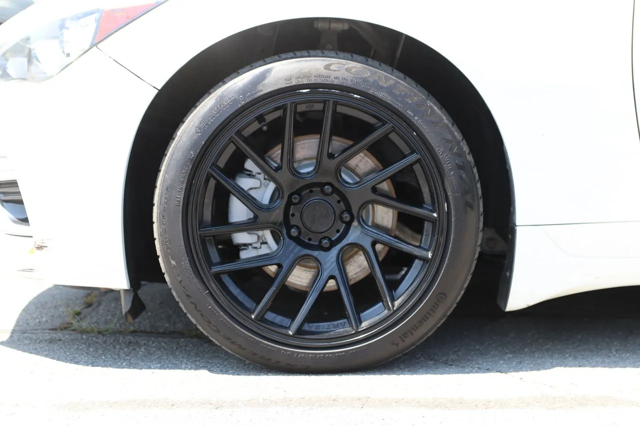 2021 Infiniti Q50 — photo 26 of 28