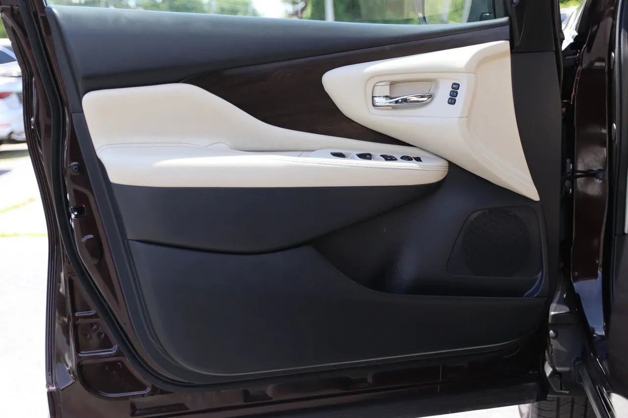 2021 Nissan Murano — photo 9 of 32