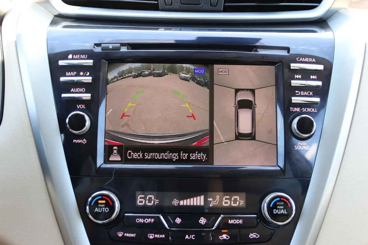 2021 Nissan Murano — photo 23 of 32