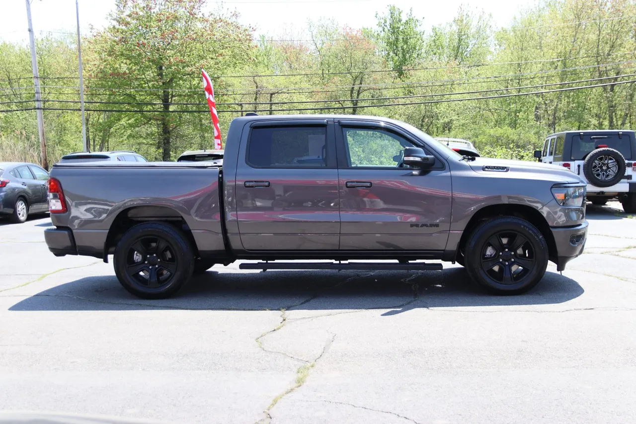 2021 Ram 1500 Crew Cab — photo 8 of 33
