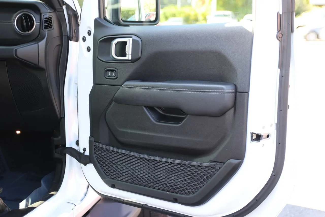 2022 Jeep Wrangler Unlimited 4XE Sahara 4XE Sport Utility 4D in White — photo 24 of 35