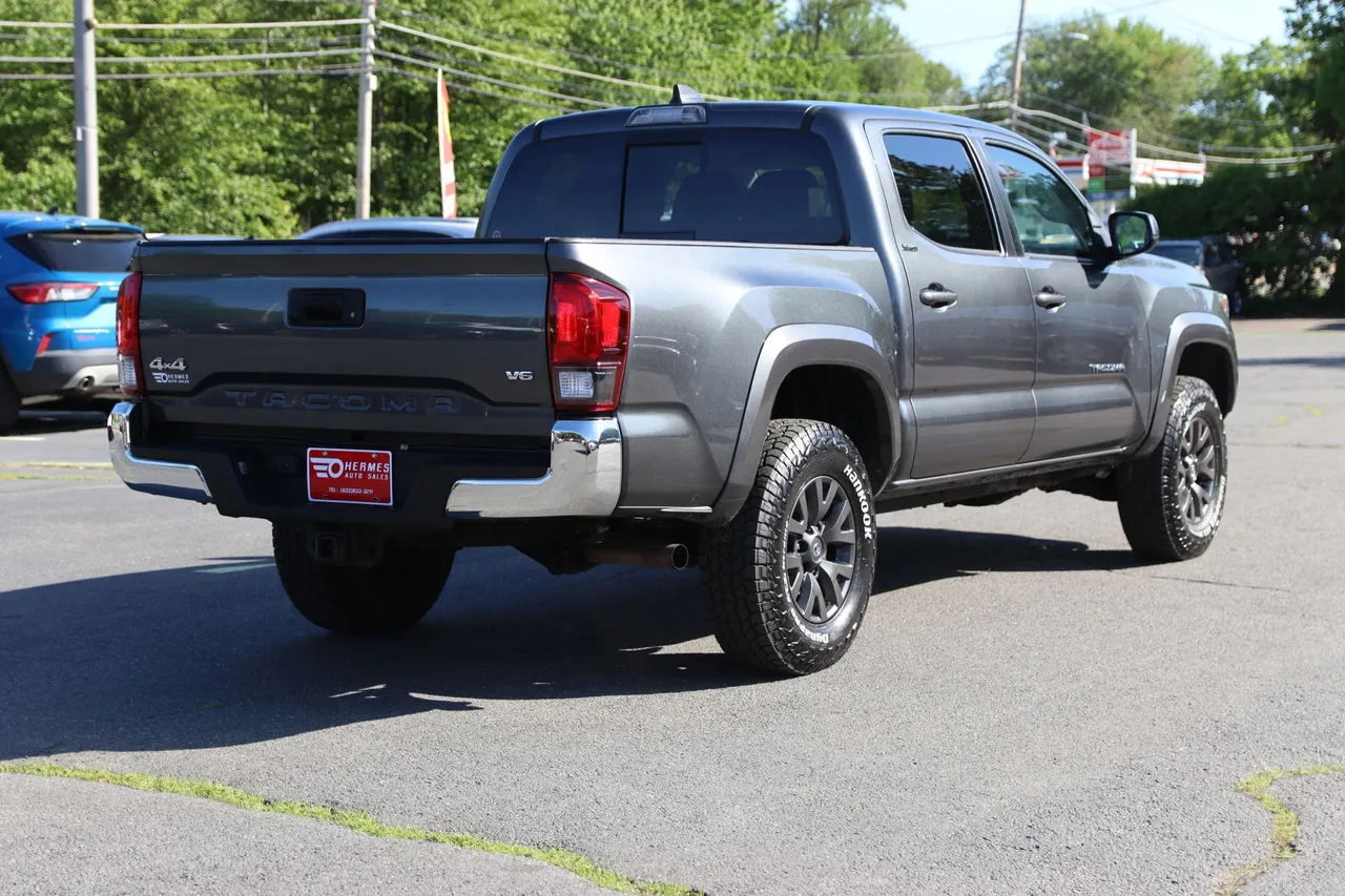 2022 Toyota Tacoma Double Cab — photo 5 of 30