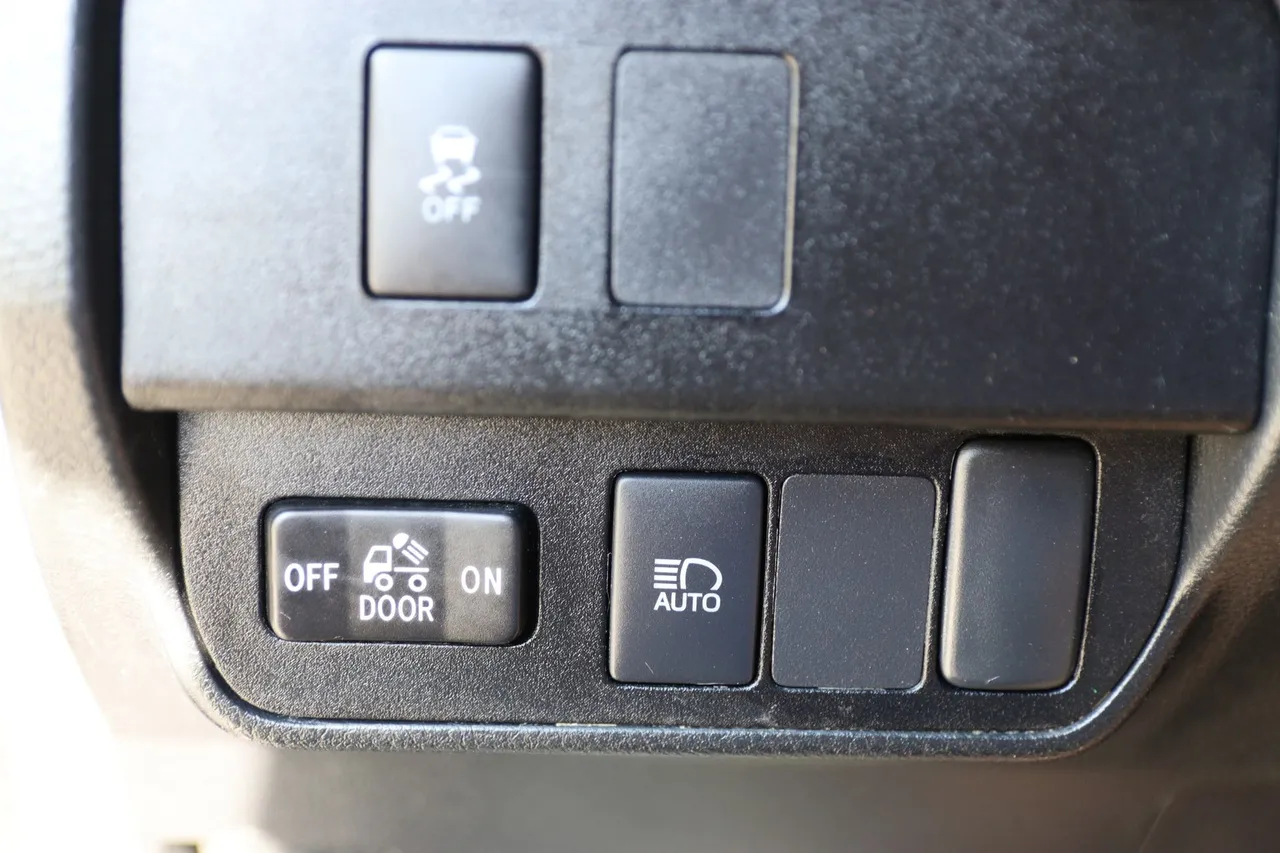 2022 Toyota Tacoma Double Cab — photo 21 of 30
