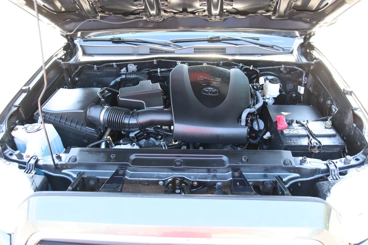 2022 Toyota Tacoma Double Cab — photo 25 of 30